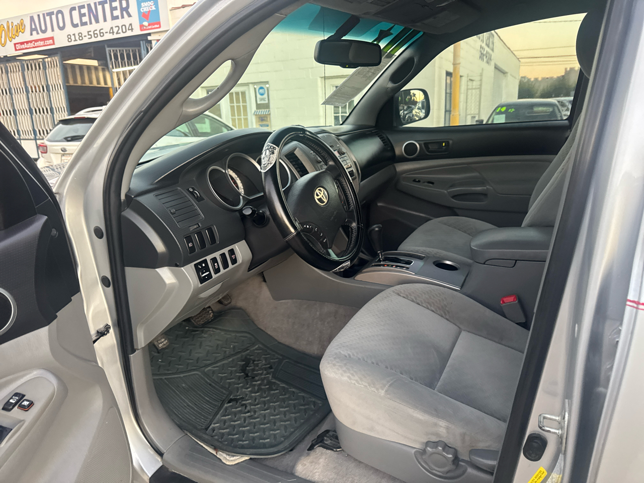 Toyota Tacoma 4WD Double V6 MT (Natl) 2011