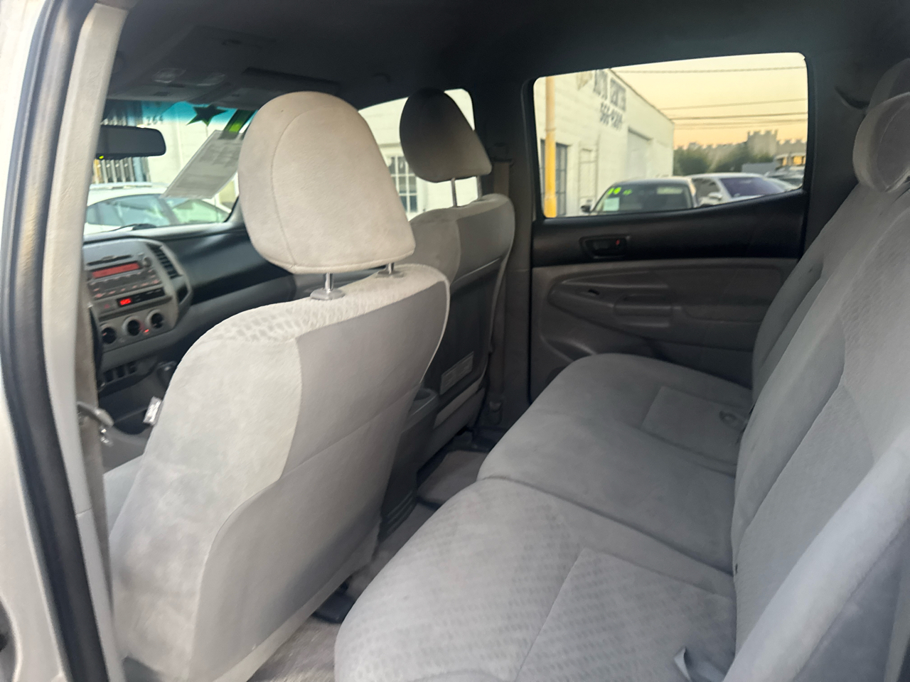 Toyota Tacoma 4WD Double V6 MT (Natl) 2011