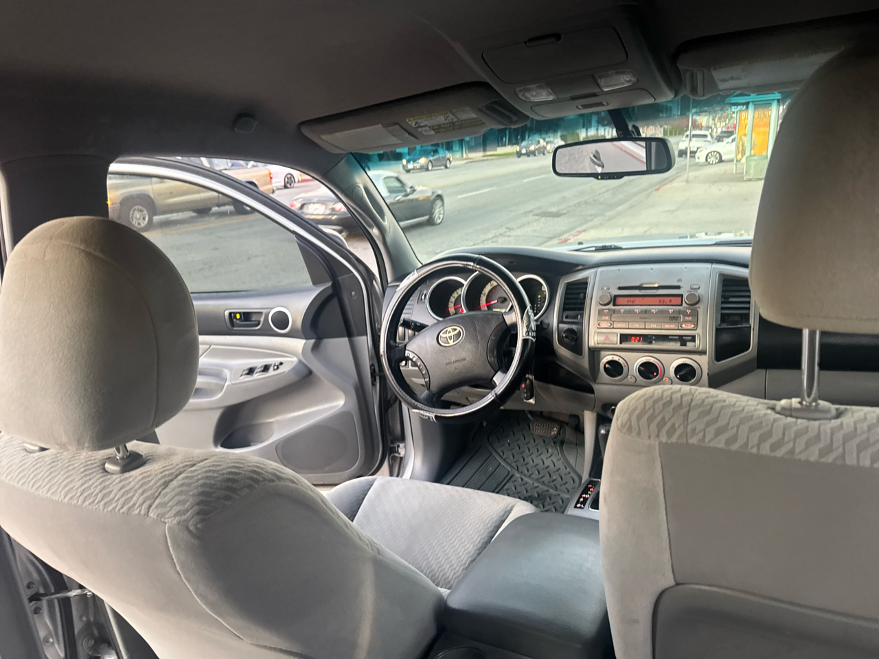 Toyota Tacoma 4WD Double V6 MT (Natl) 2011