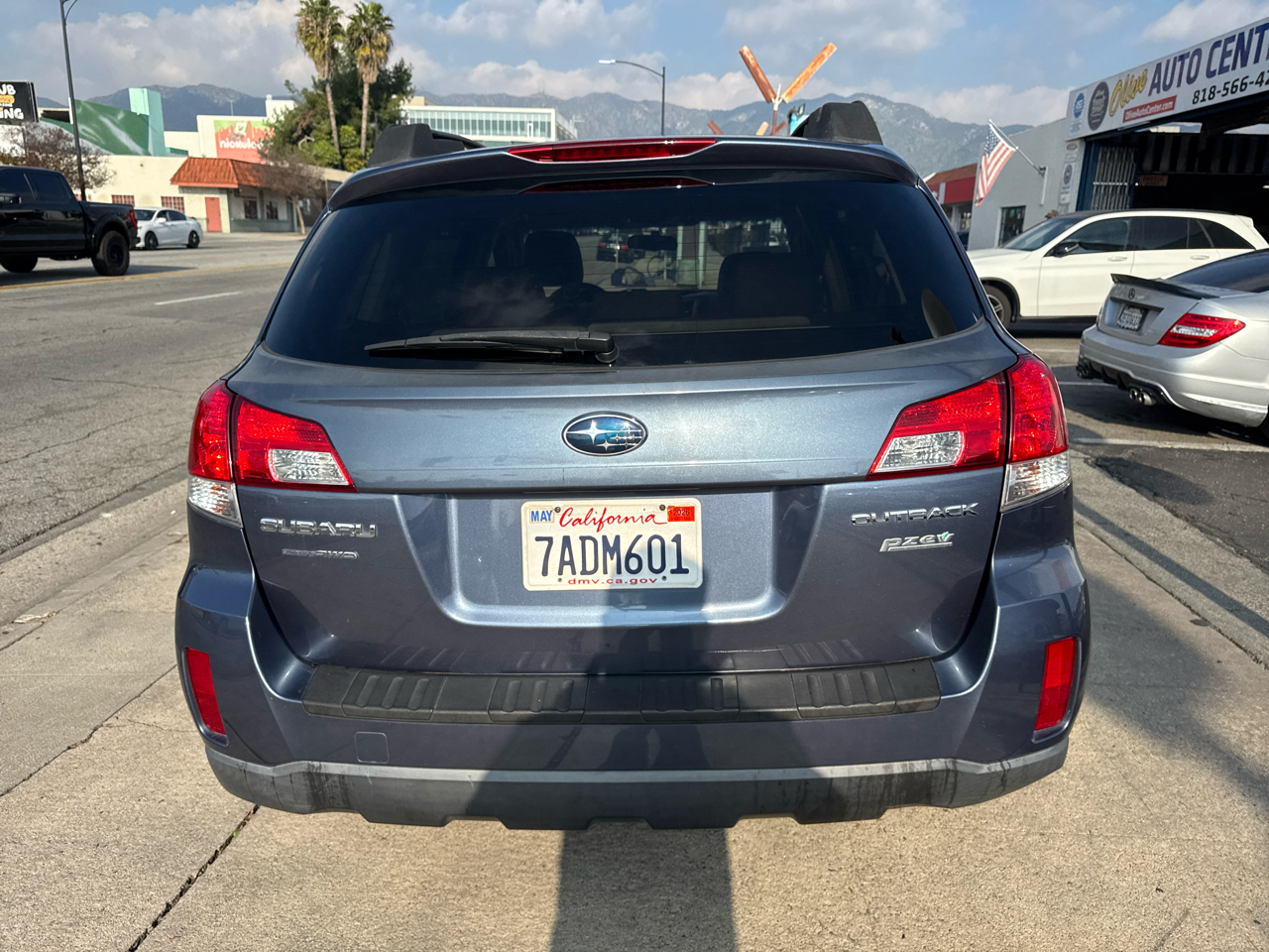 Subaru Outback 4dr Wgn H4 Auto 2.5i Premium 2013