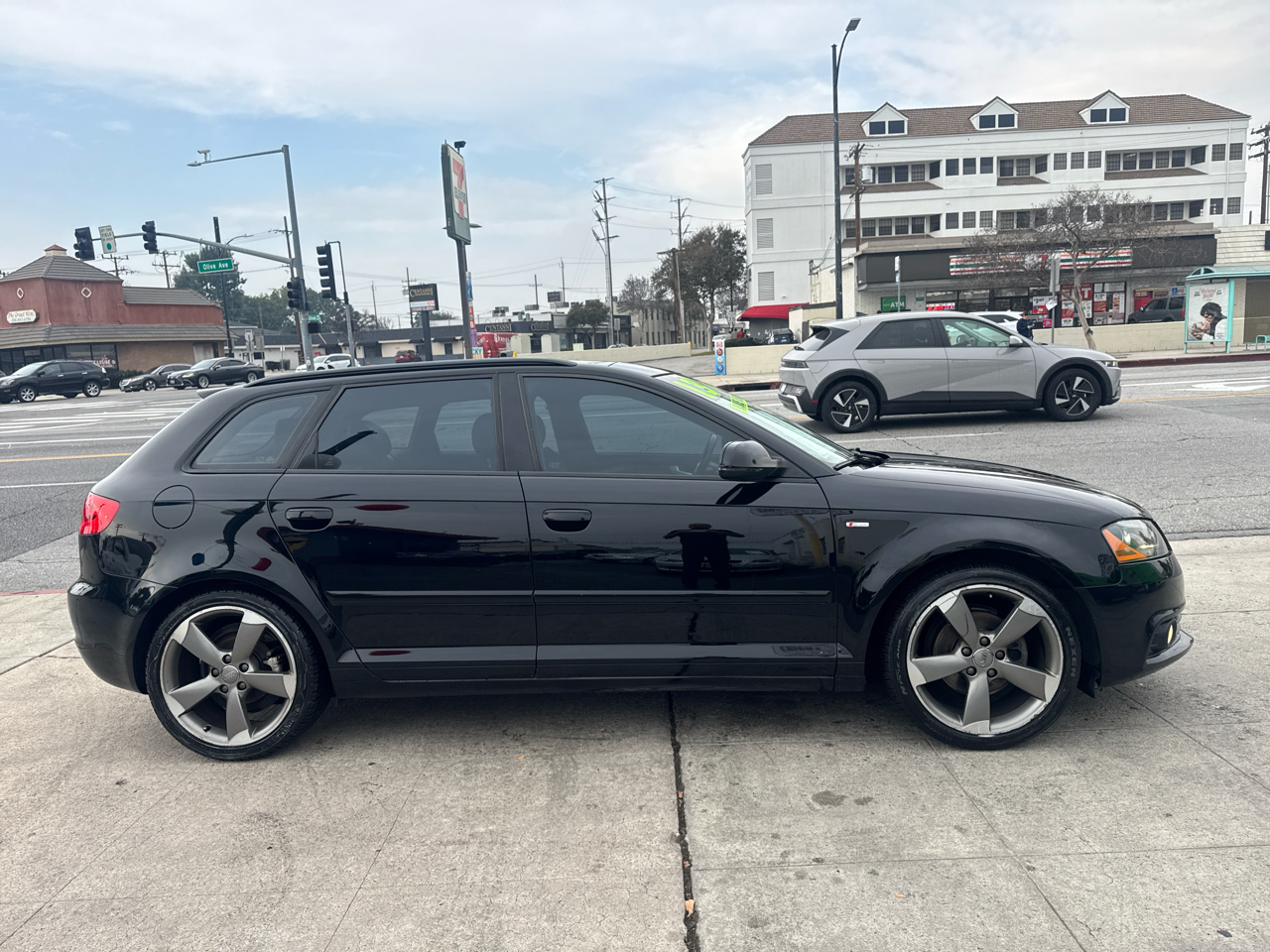 Audi A3 4dr HB S tronic FrontTrak 2.0 TDI Premium Plus 2013