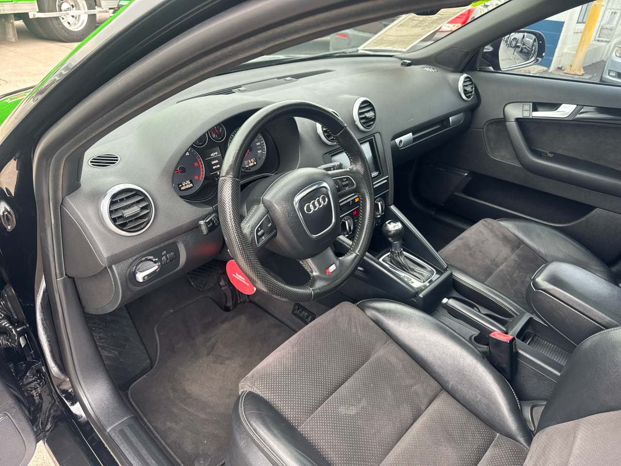 Audi A3 4dr HB S tronic FrontTrak 2.0 TDI Premium Plus 2013