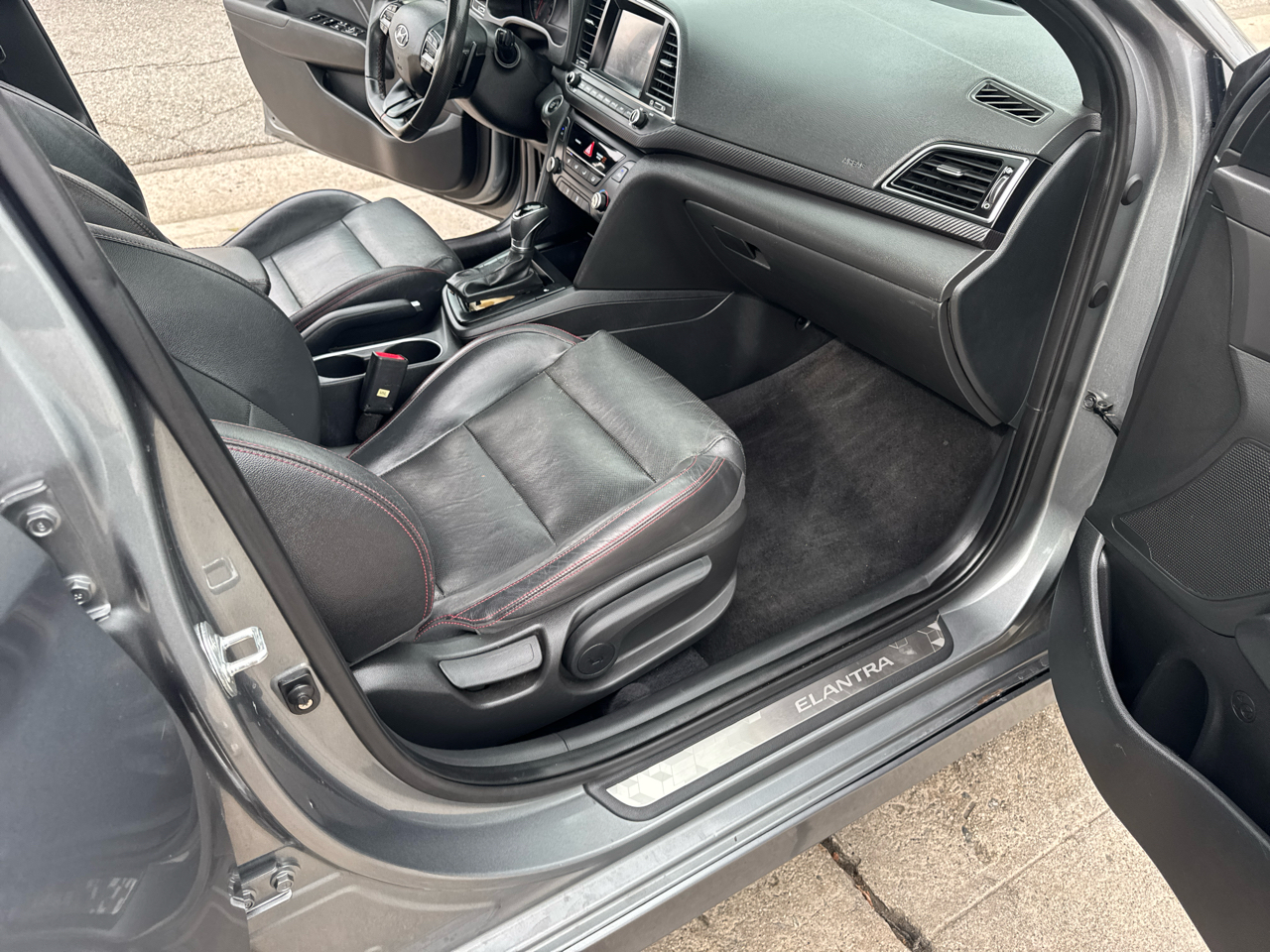 Hyundai Elantra Sport 1.6T Auto (Ulsan) 2017