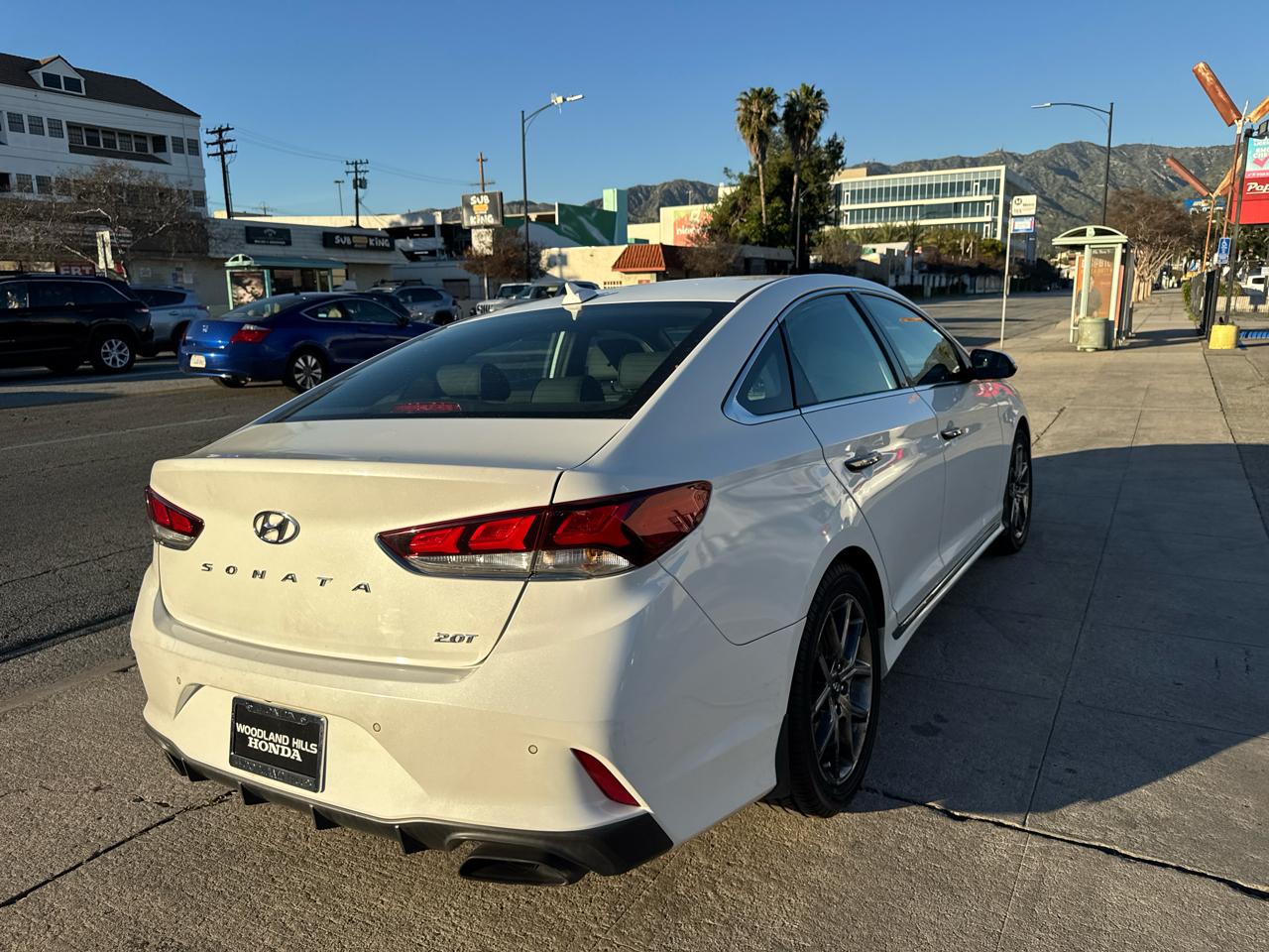 Hyundai Sonata Limited 2.0T *Ltd Avail* 2018