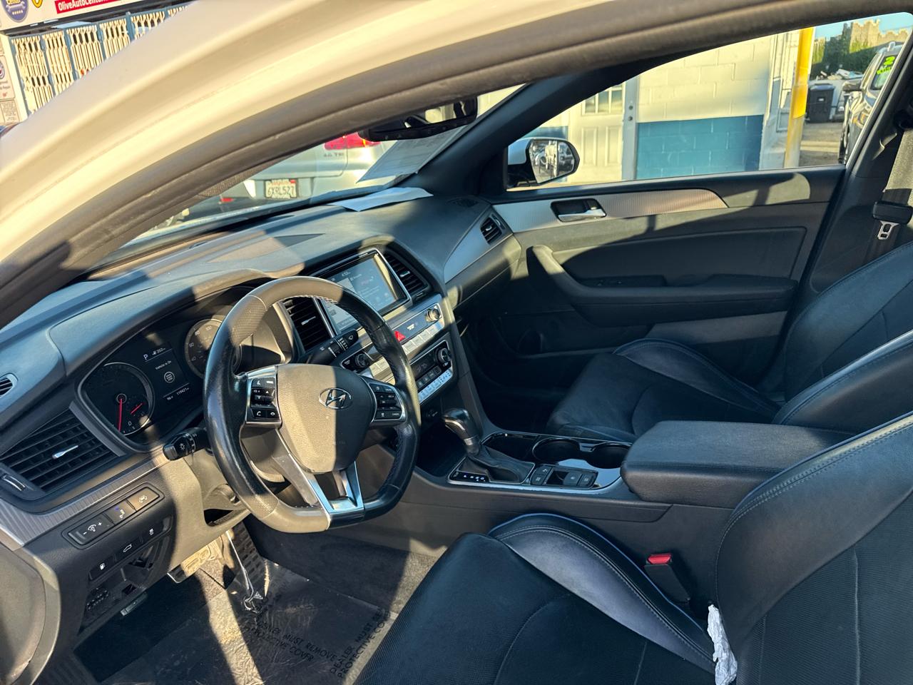 Hyundai Sonata Limited 2.0T *Ltd Avail* 2018