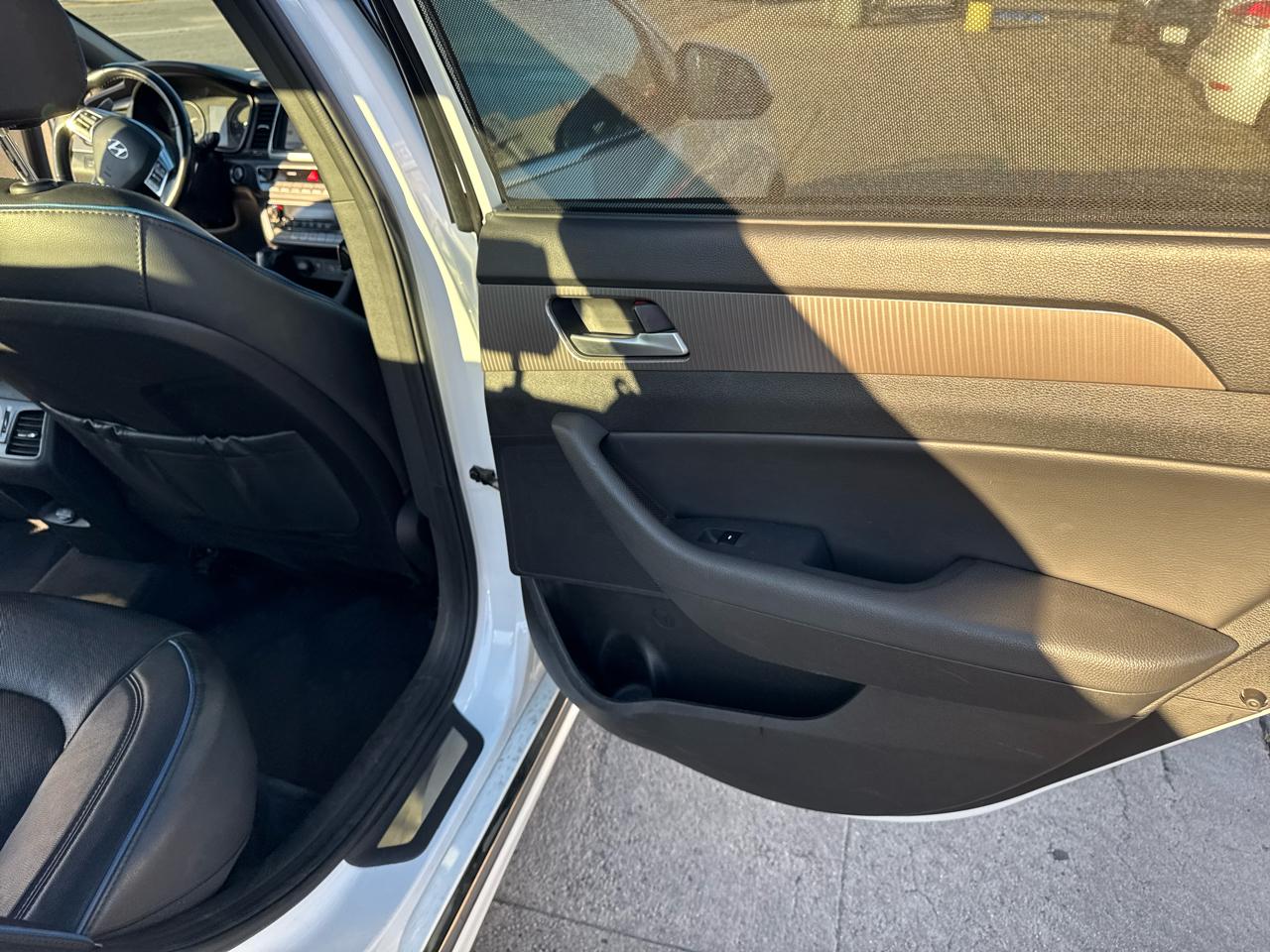 Hyundai Sonata Limited 2.0T *Ltd Avail* 2018