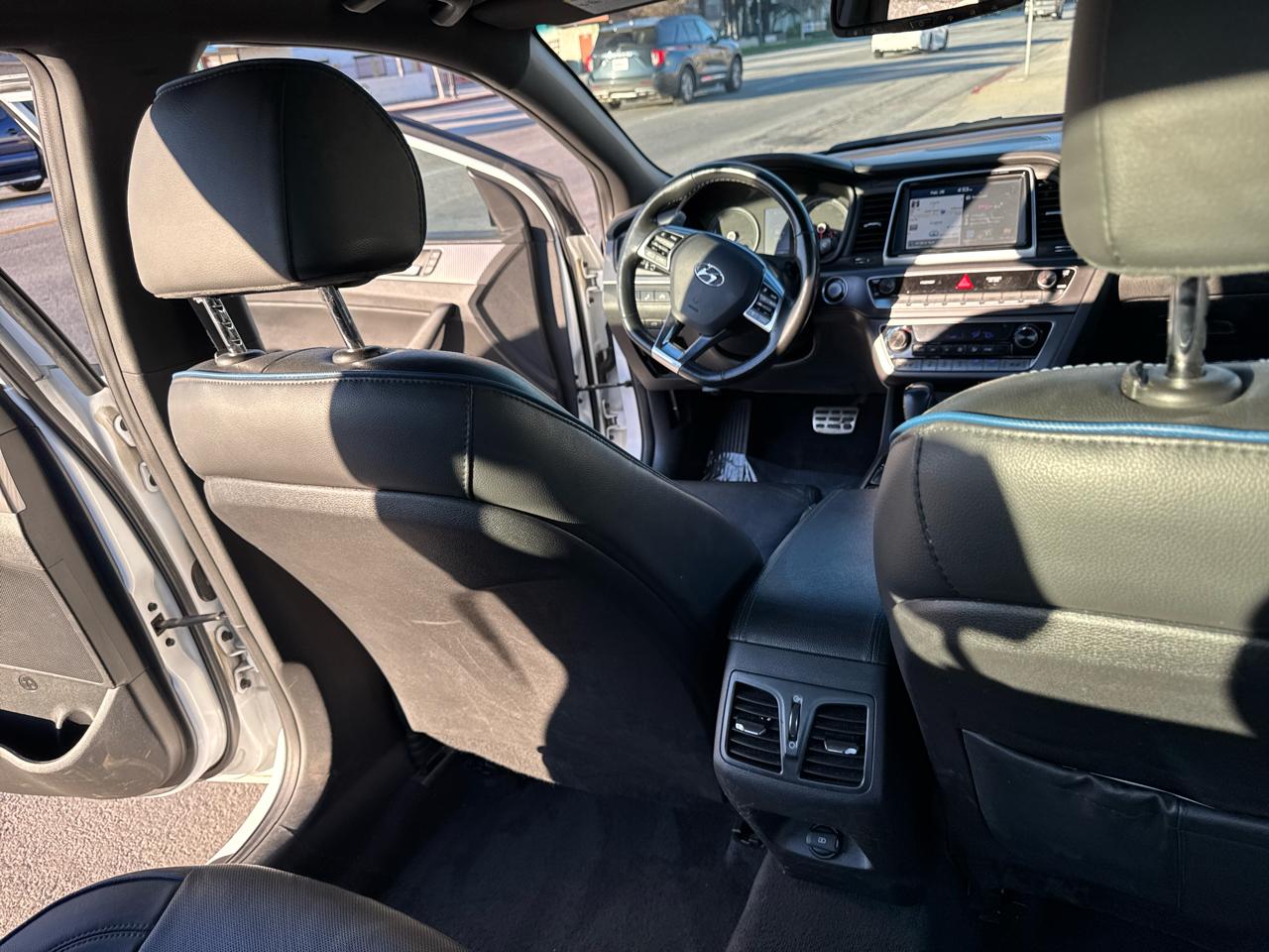 Hyundai Sonata Limited 2.0T *Ltd Avail* 2018