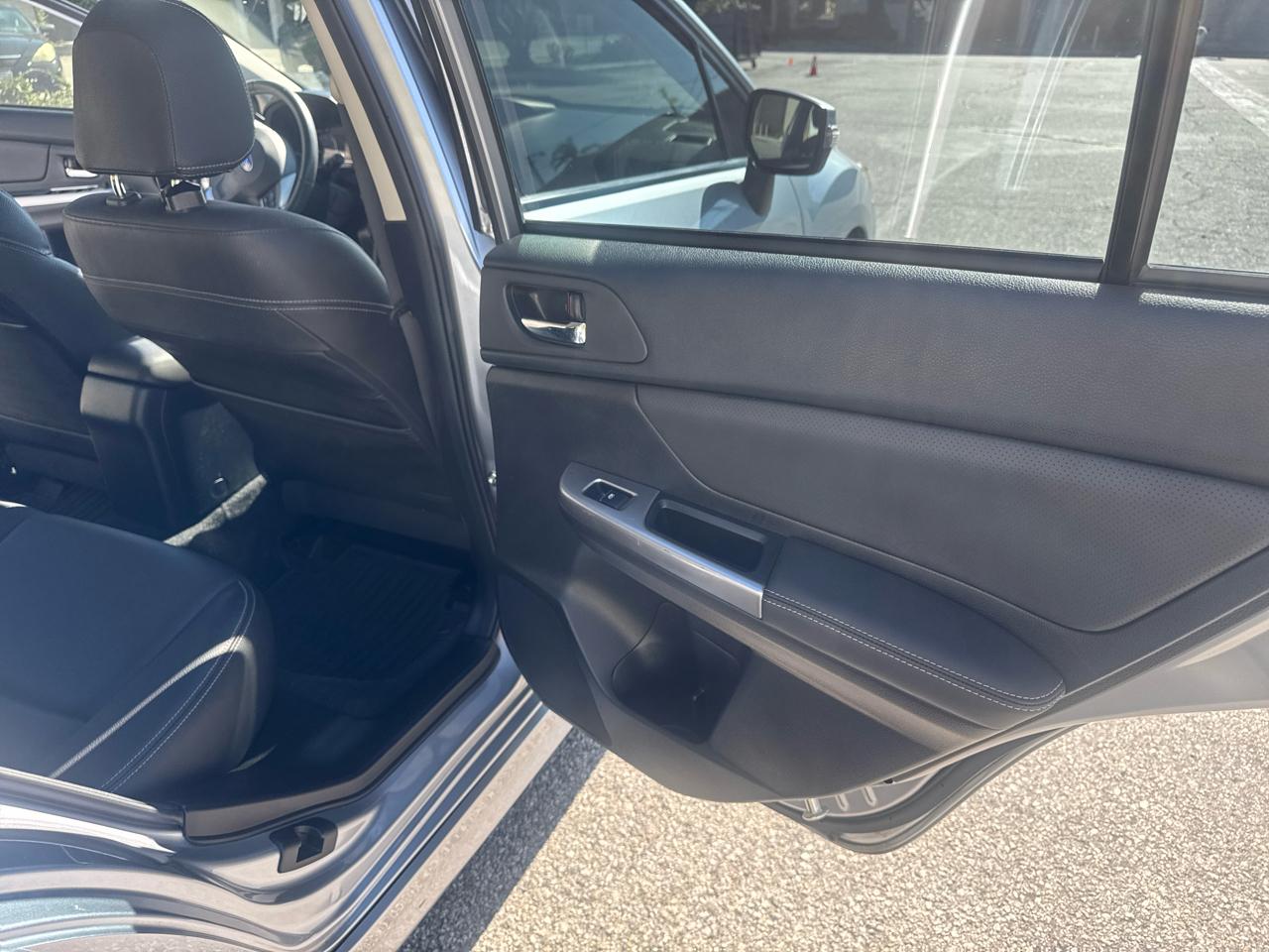 Subaru Impreza Wagon 5dr CVT 2.0i Sport Limited 2015