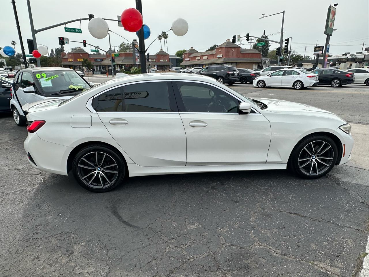 BMW 3 Series 330i Sedan 2019