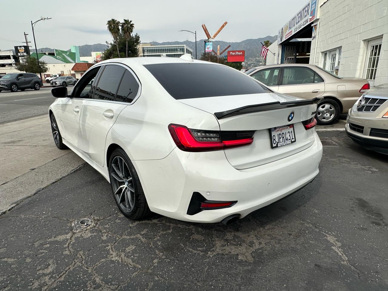 BMW 3 Series 330i Sedan 2019