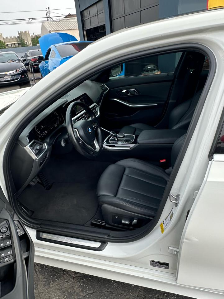 BMW 3 Series 330i Sedan 2019