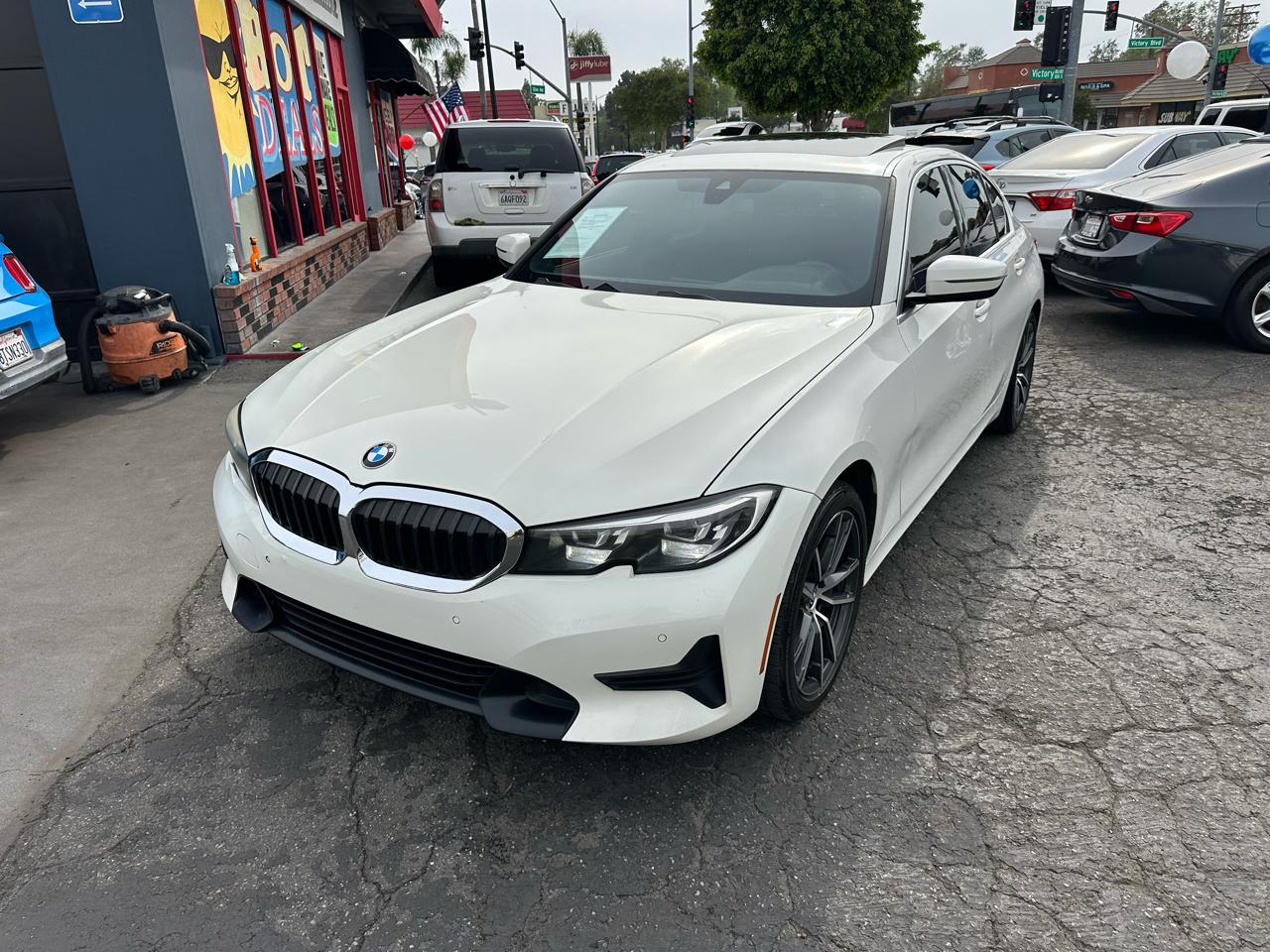 BMW 3 Series 330i Sedan 2019