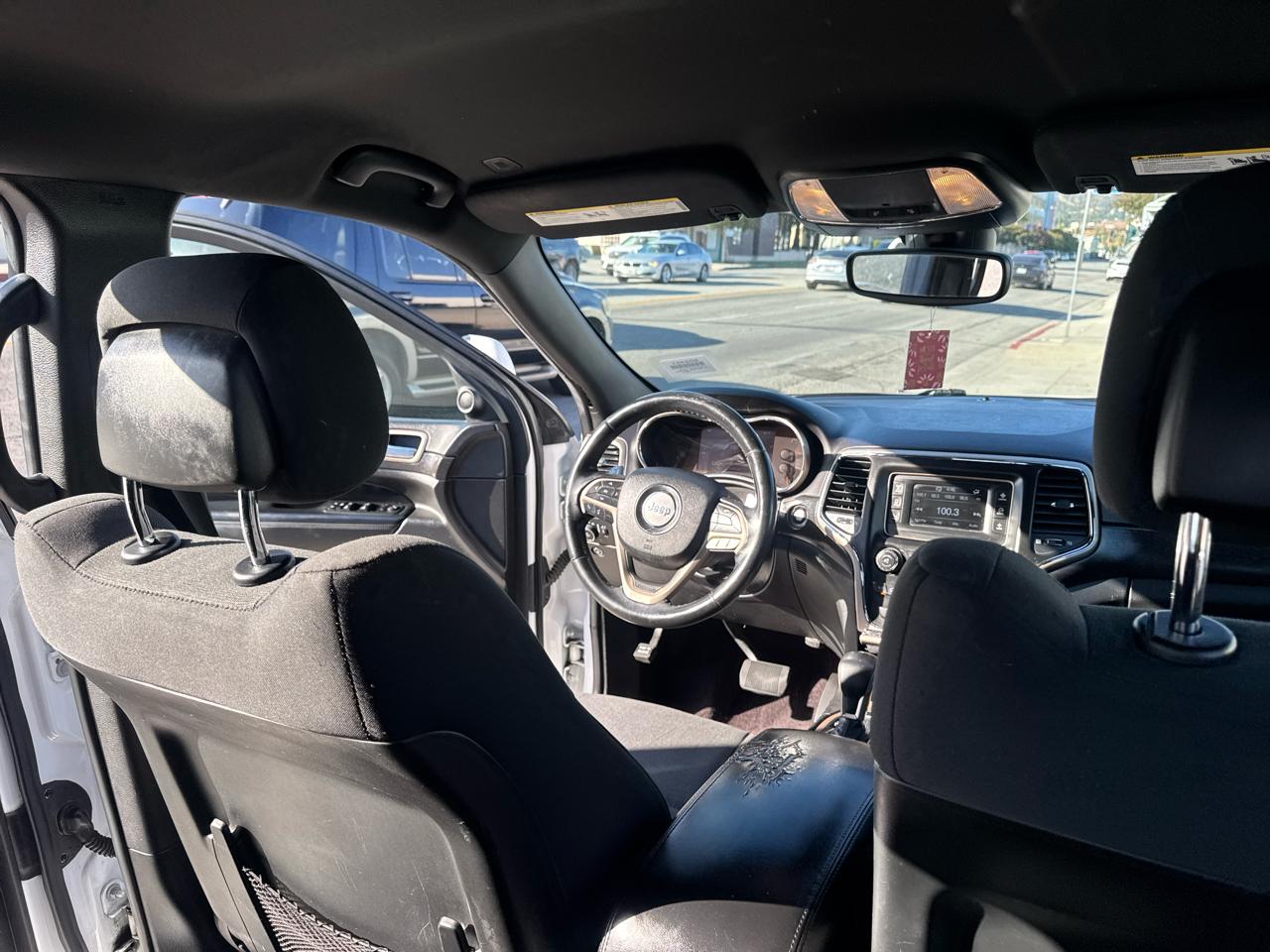 Jeep Grand Cherokee Laredo 4x2 2017