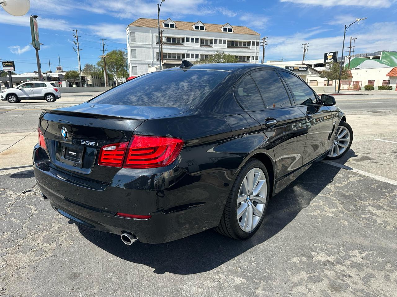 BMW 5 Series 4dr Sdn 535i RWD 2011