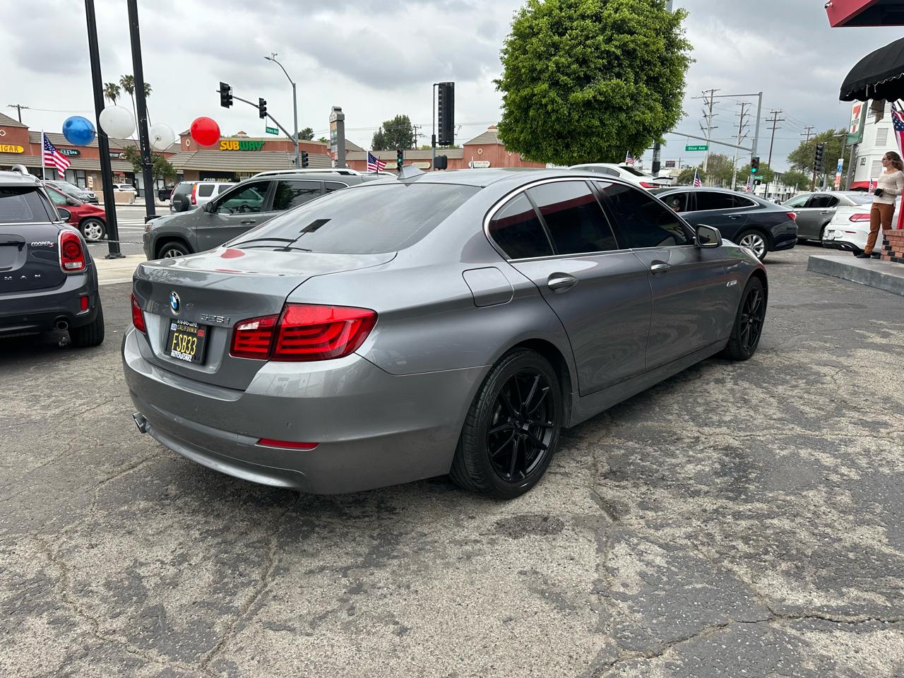 BMW 5 Series 4dr Sdn 528i RWD 2013