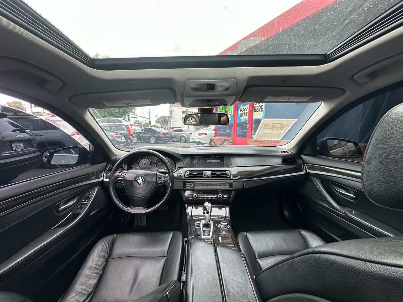 BMW 5 Series 4dr Sdn 528i RWD 2013