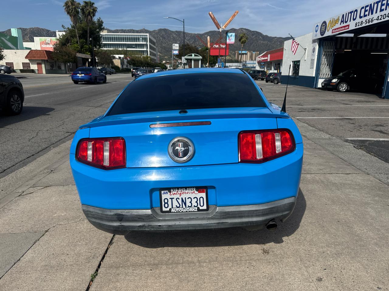 Ford Mustang 2dr Cpe V6 2010