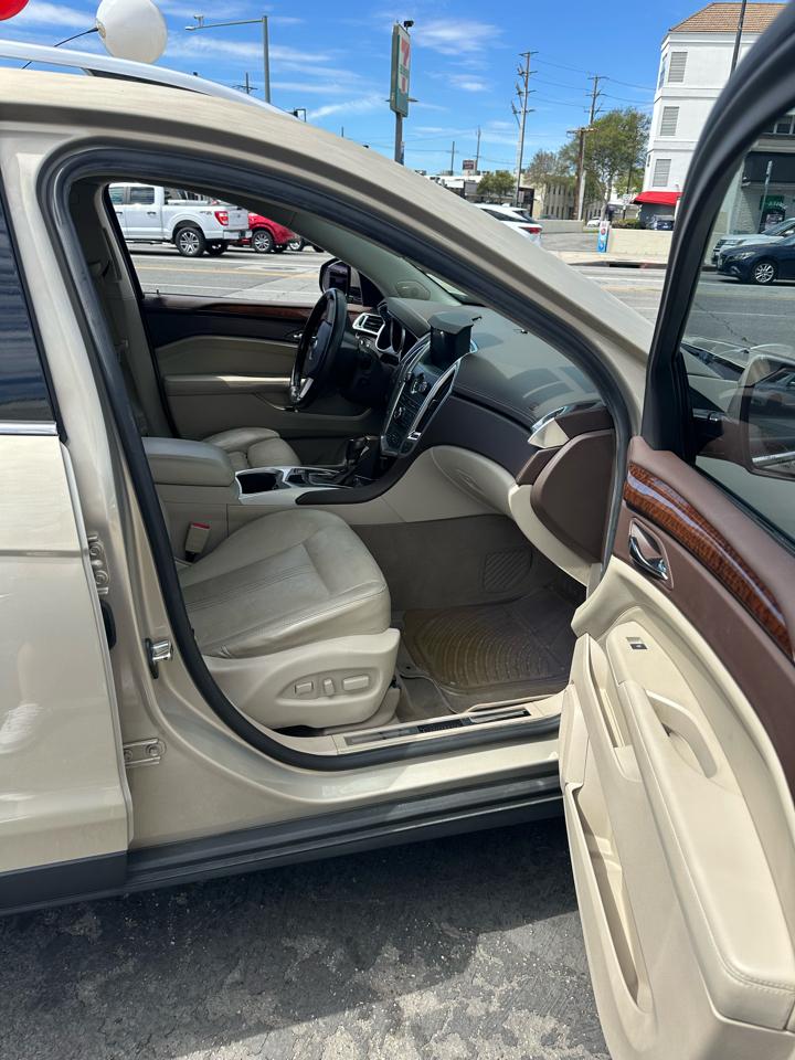 Cadillac SRX FWD 4dr Luxury Collection 2010