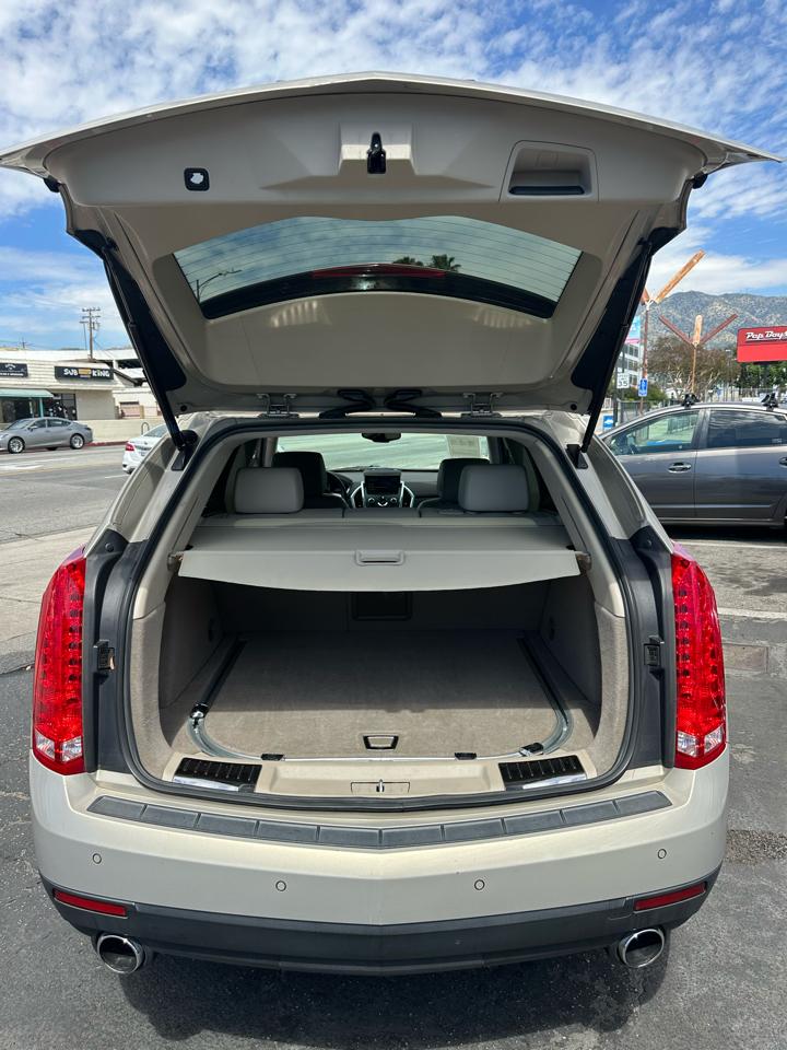 Cadillac SRX FWD 4dr Luxury Collection 2010