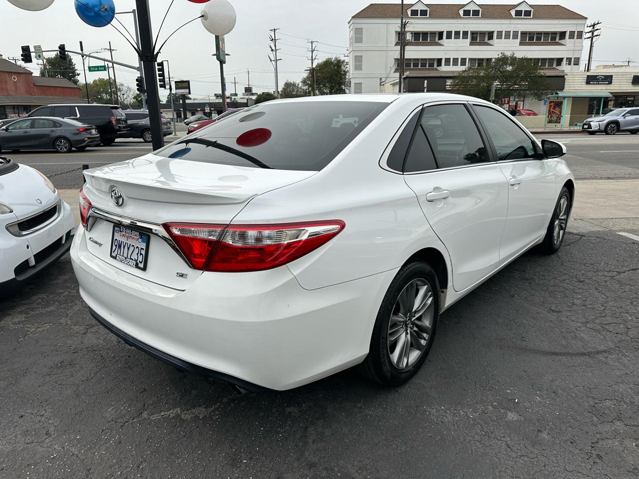 Toyota Camry 4dr Sdn I4 Auto SE w/Special Edition Pkg (Natl) 2016