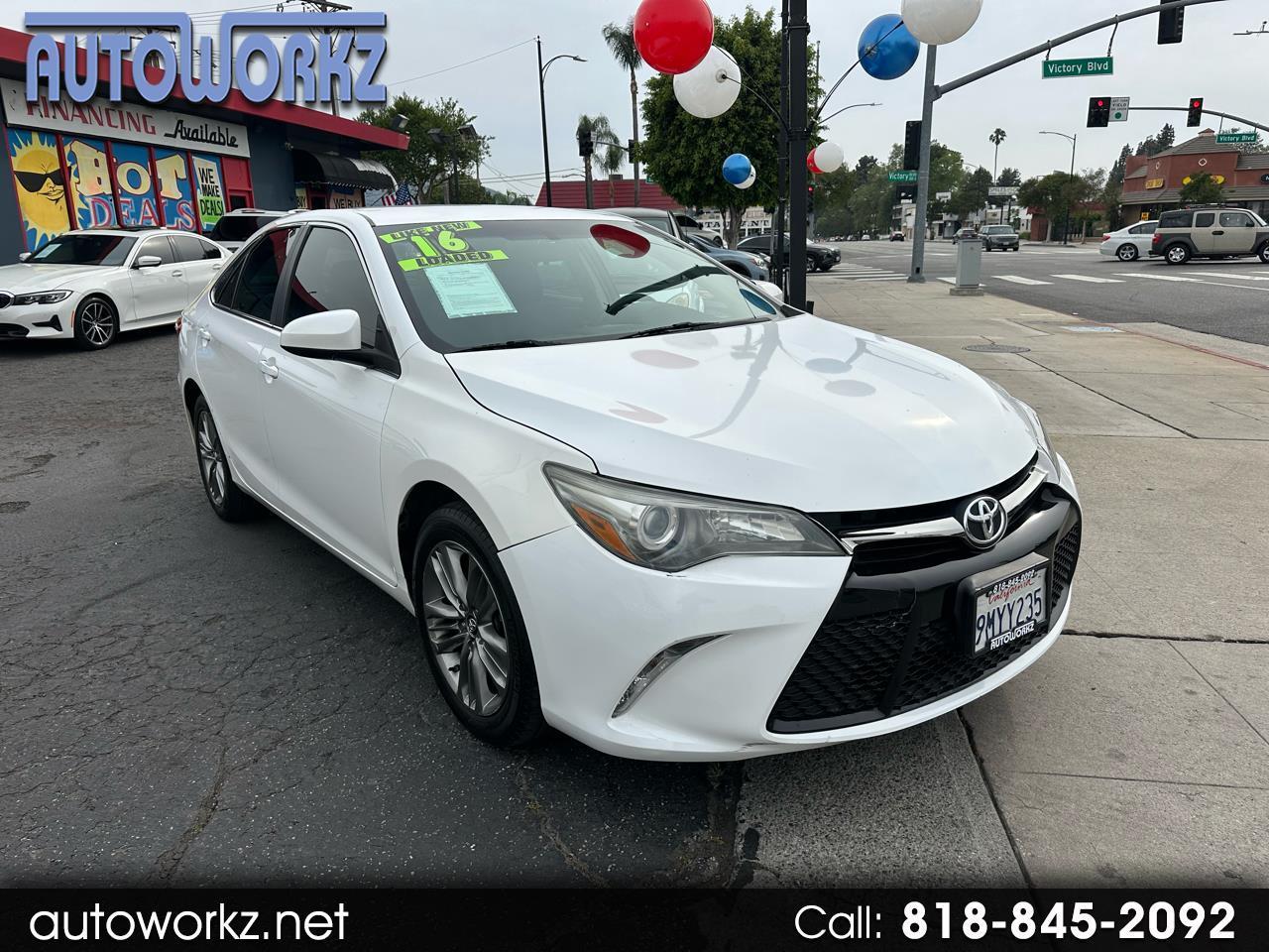 Toyota Camry 4dr Sdn I4 Auto SE w/Special Edition Pkg (Natl) 2016