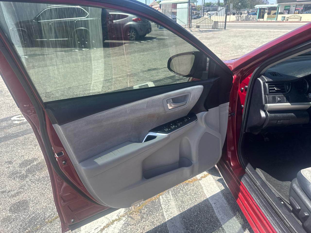 Toyota Camry XLE Auto (Natl) 2017