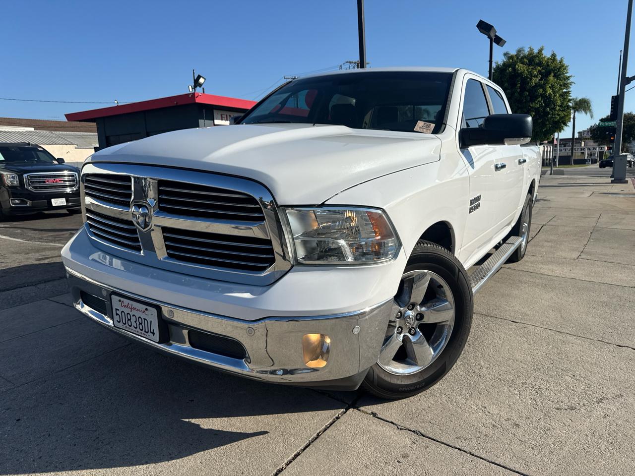 RAM 1500 2WD Crew Cab 140.5" Lone Star 2015