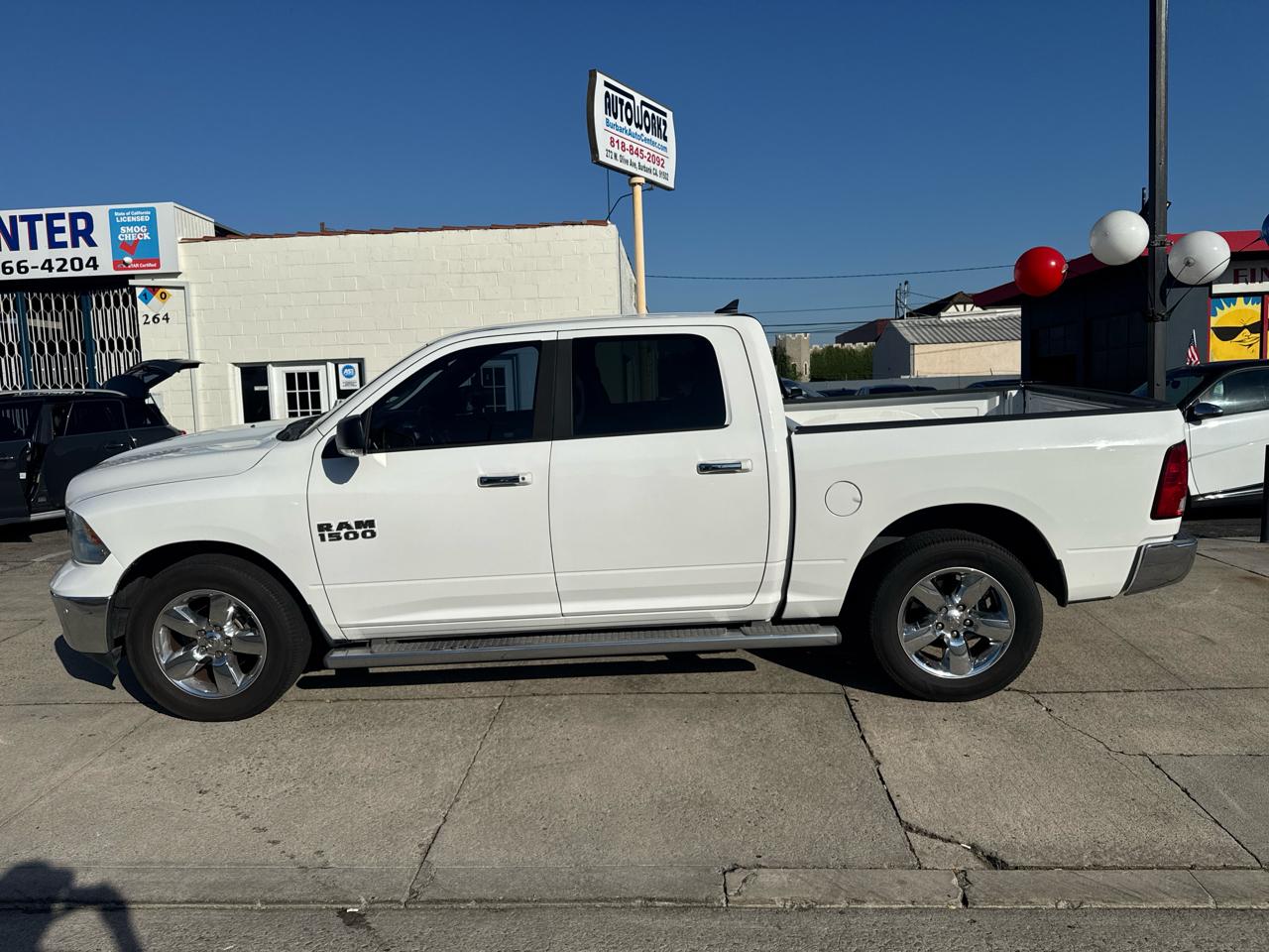 RAM 1500 2WD Crew Cab 140.5" Lone Star 2015