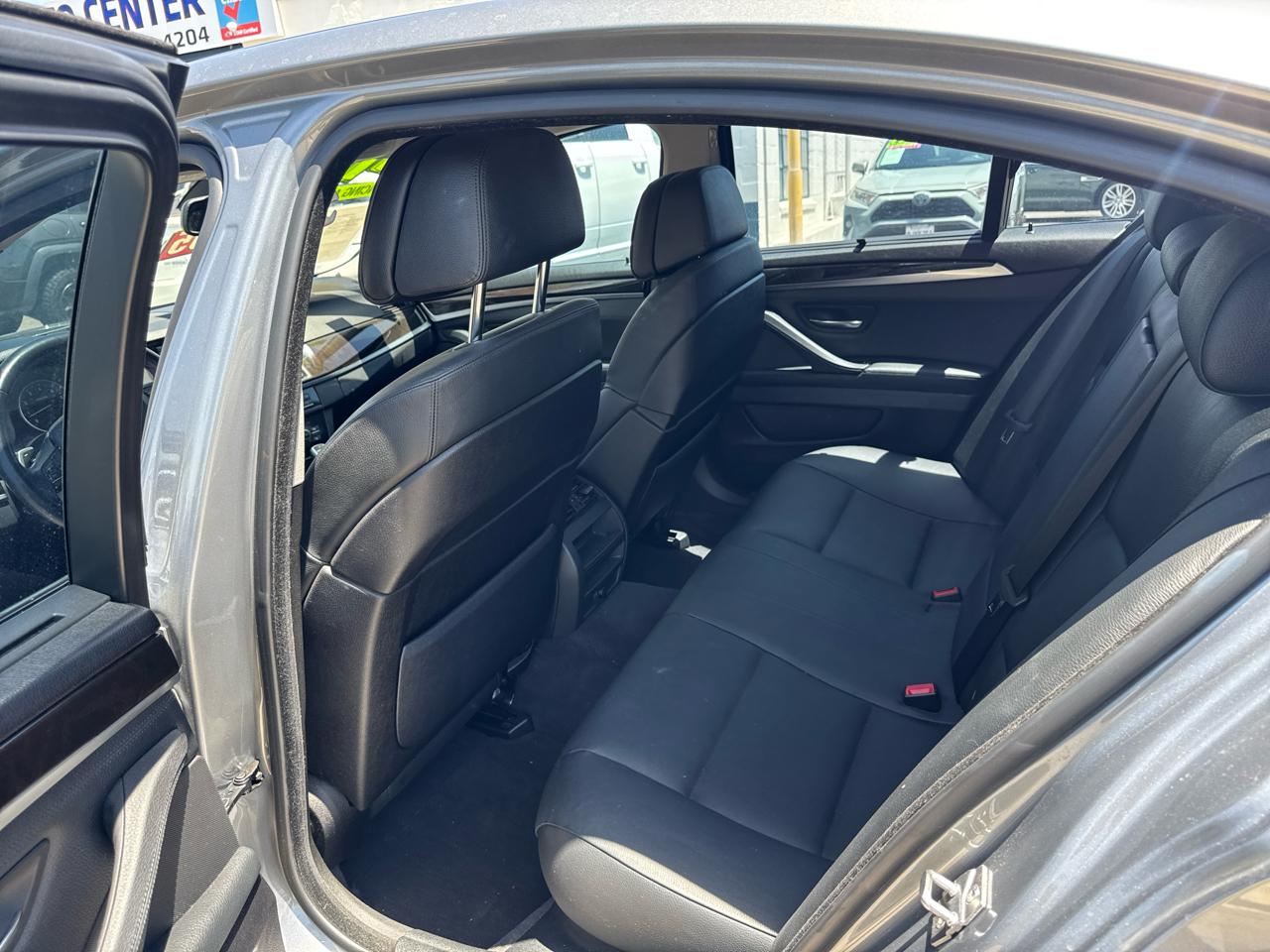 BMW 5 Series 4dr Sdn 535i RWD 2011