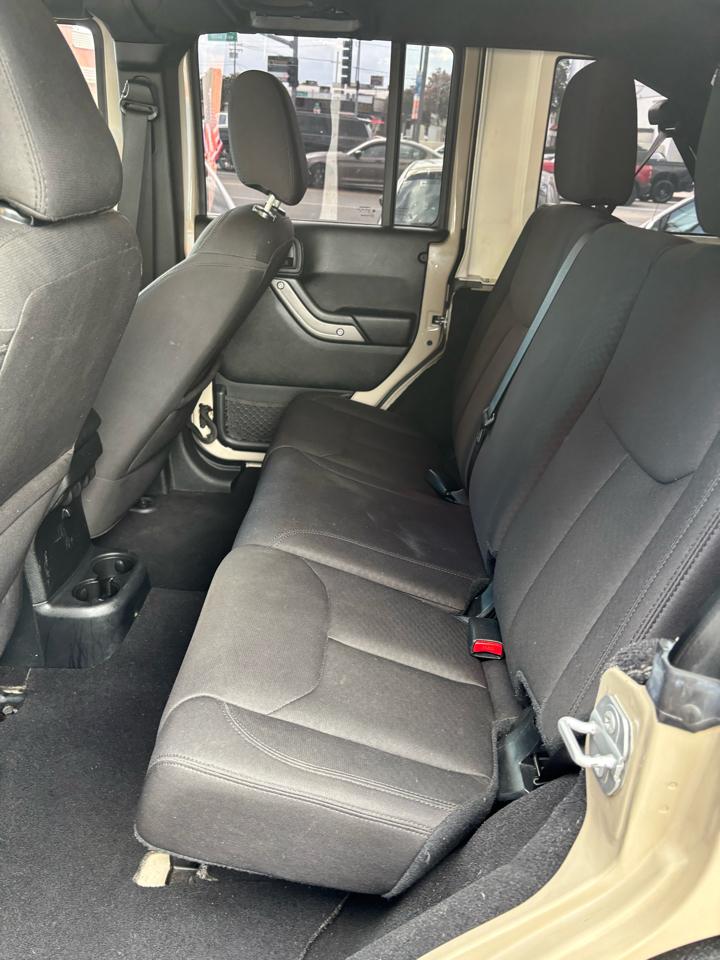 Jeep Wrangler Unlimited 4WD 4dr Sport 2016