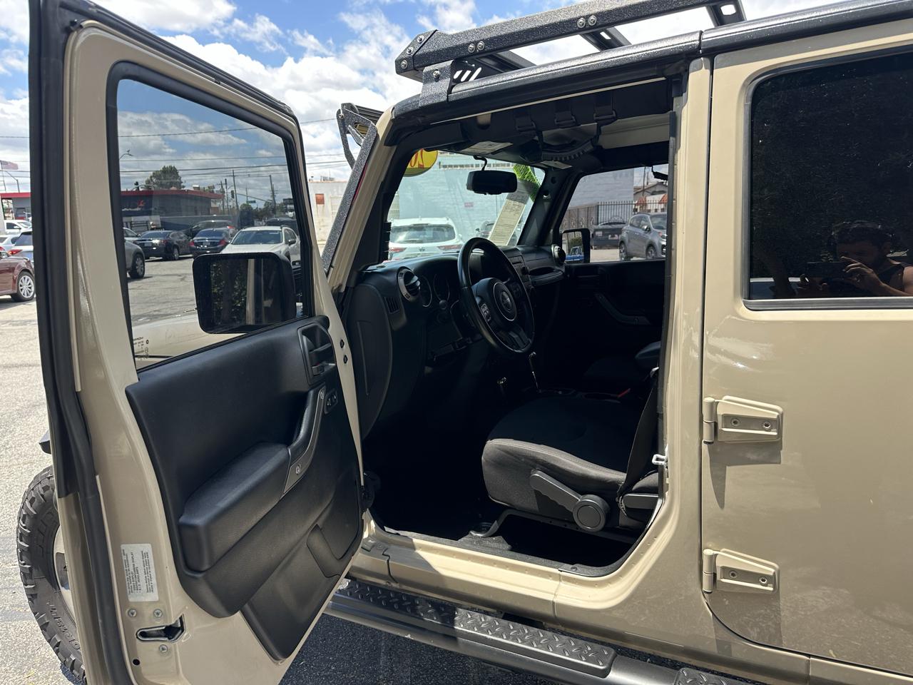 Jeep Wrangler Unlimited 4WD 4dr Sport 2016