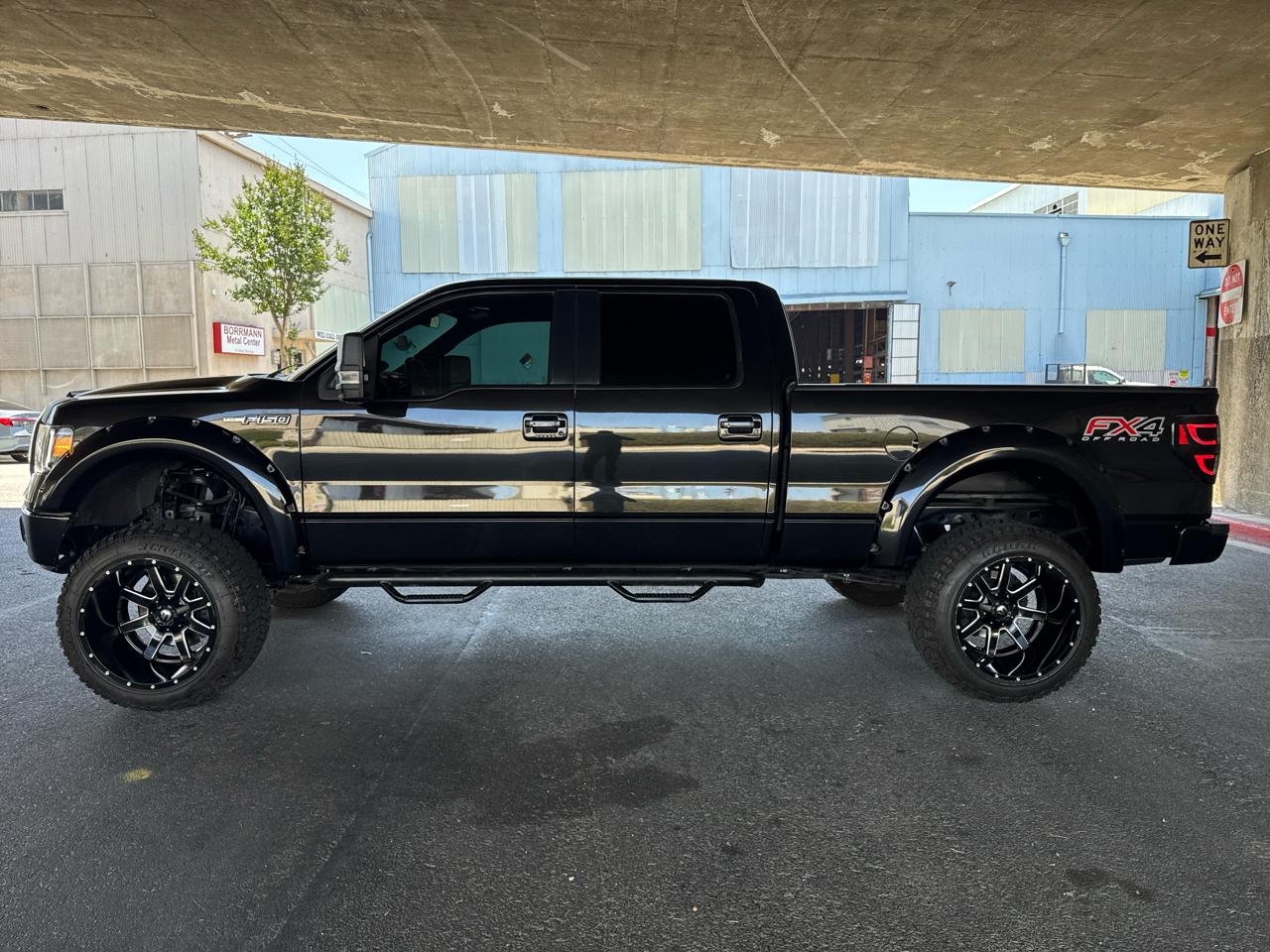 Ford F-150 4WD SuperCrew 145" Platinum 2013