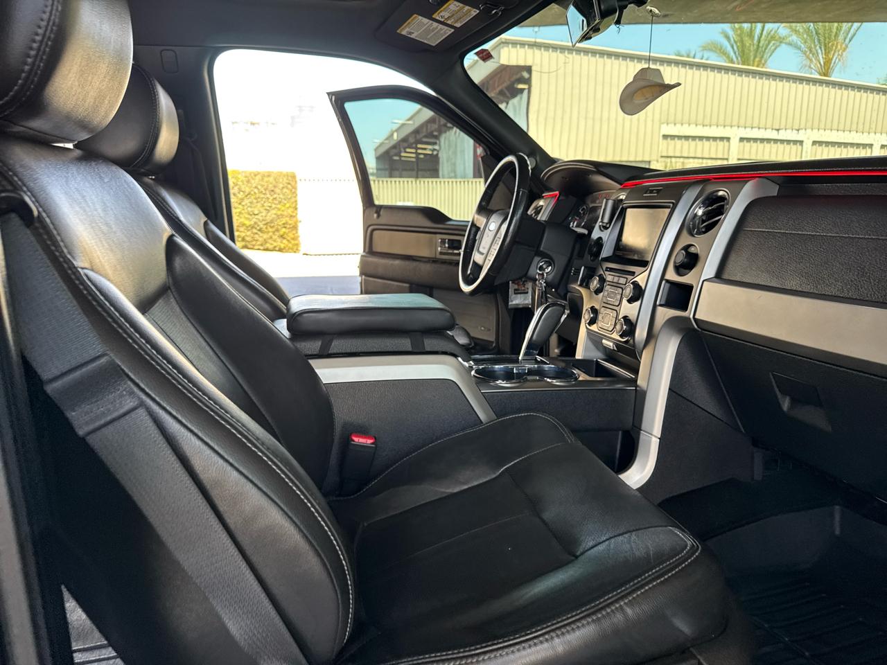 Ford F-150 4WD SuperCrew 145" Platinum 2013