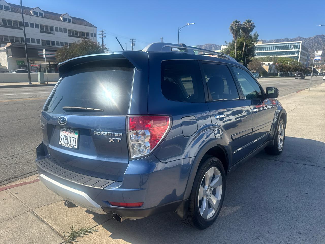 Subaru Forester 4dr Auto 2.5XT Touring w/Navigation System 2011