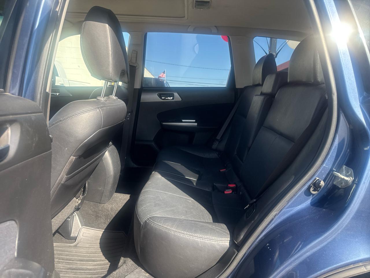 Subaru Forester 4dr Auto 2.5XT Touring w/Navigation System 2011
