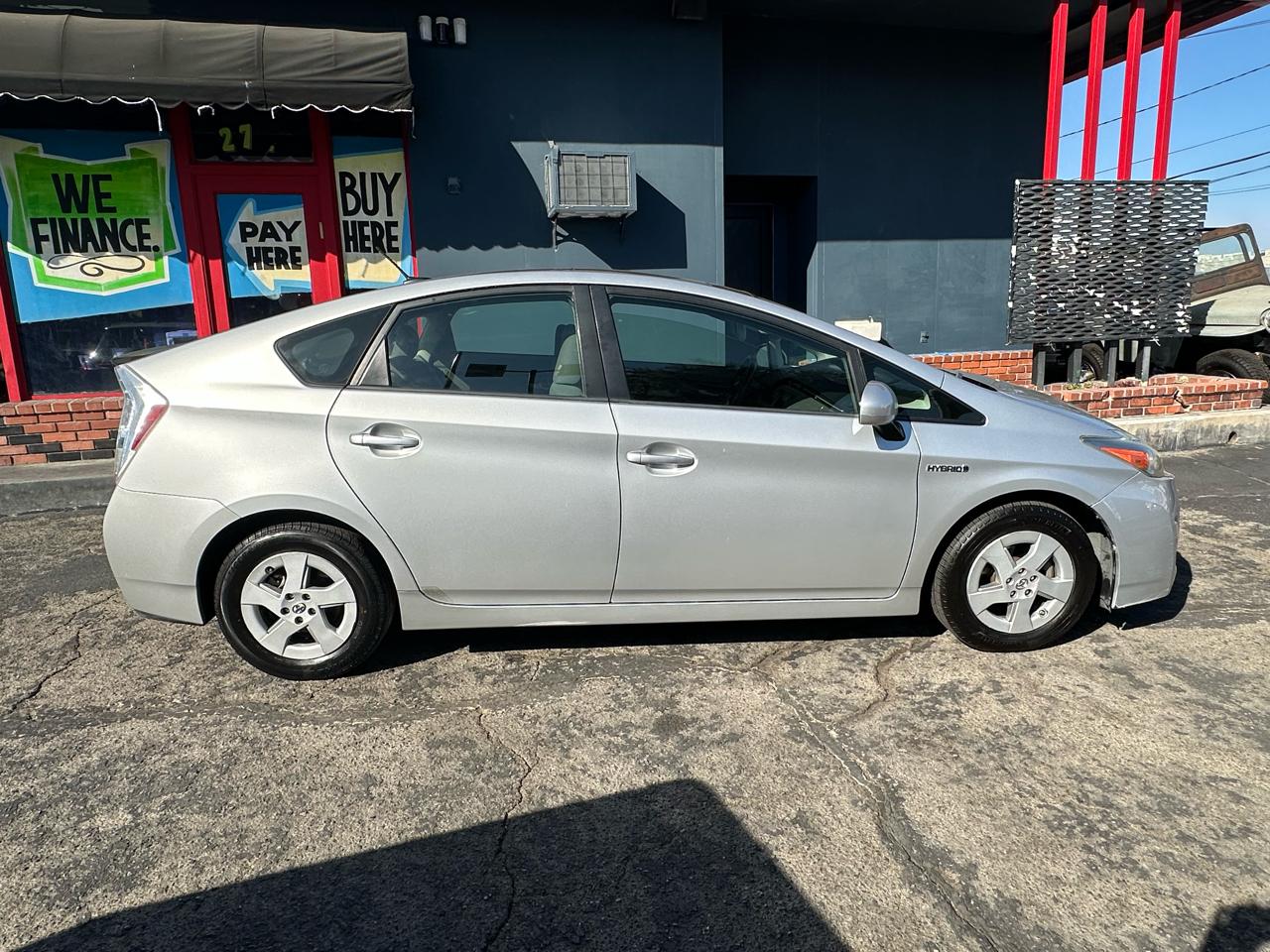 Toyota Prius 5dr HB III (Natl) 2011