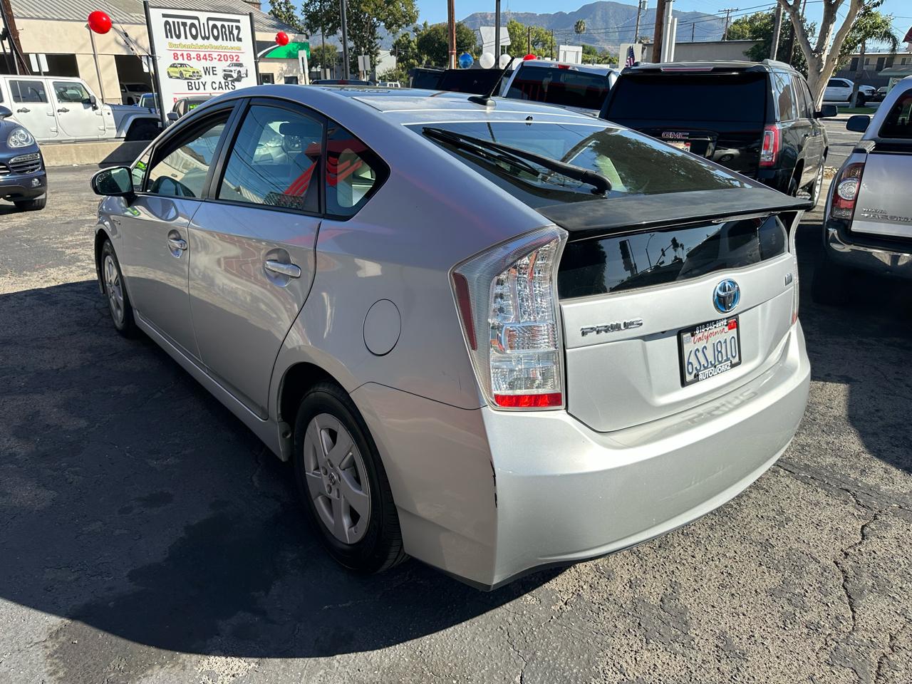 Toyota Prius 5dr HB III (Natl) 2011