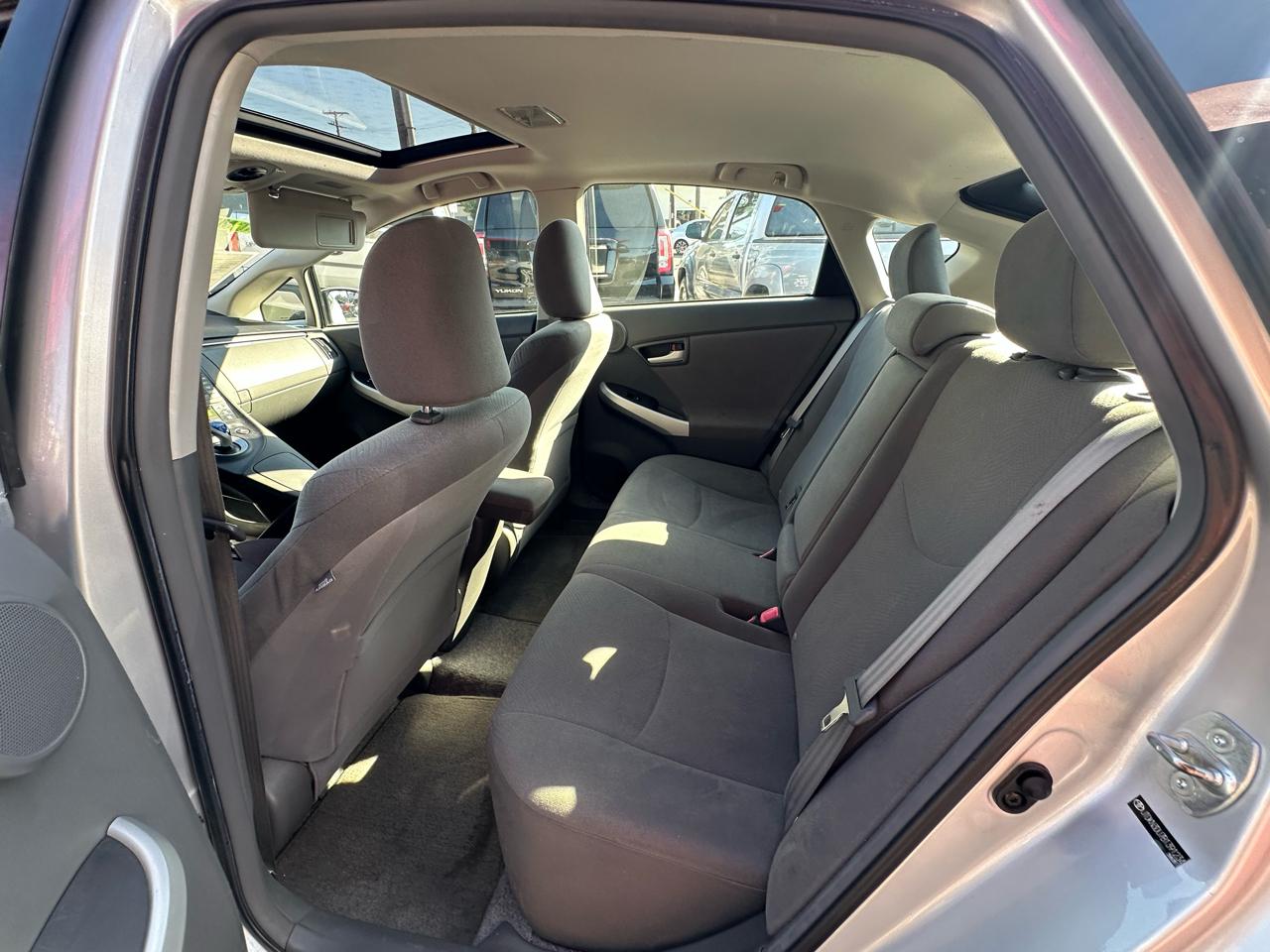 Toyota Prius 5dr HB III (Natl) 2011