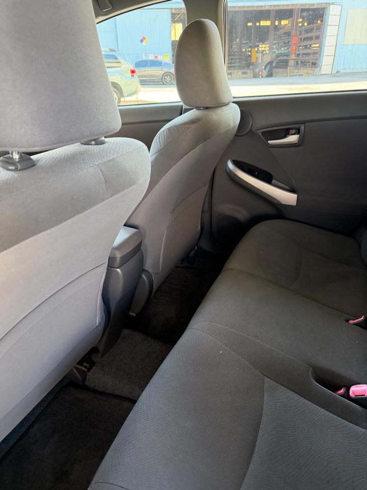 Toyota Prius 5dr HB III (Natl) 2011