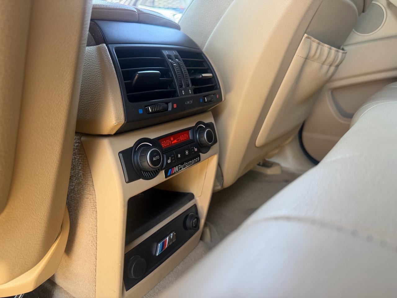 BMW X6 AWD 4dr 50i 2012