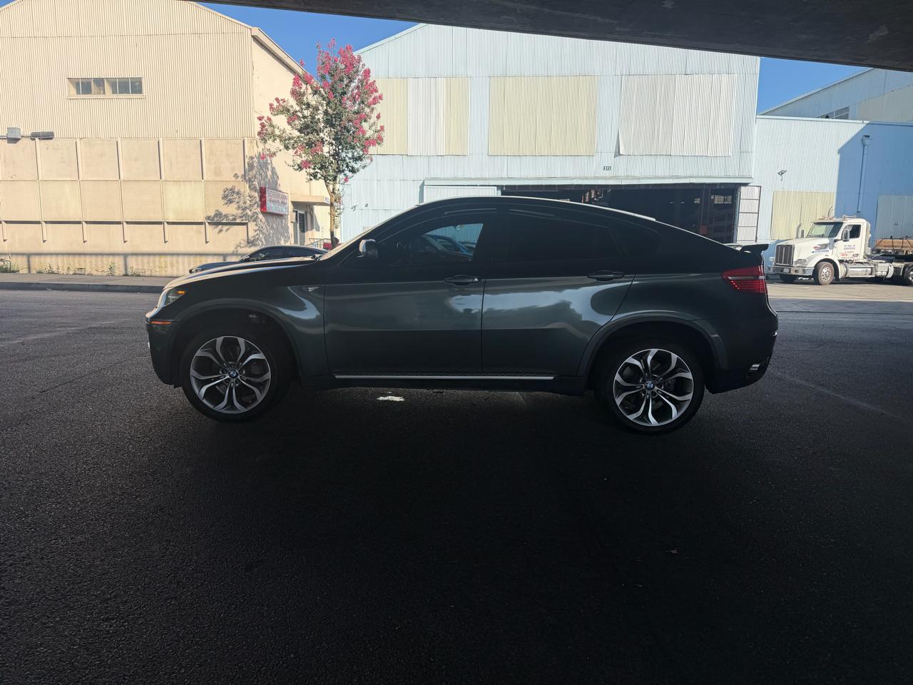 BMW X6 AWD 4dr 50i 2012