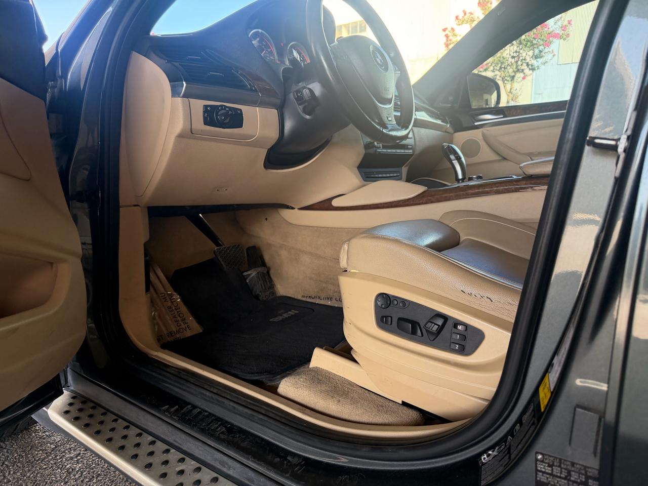 BMW X6 AWD 4dr 50i 2012