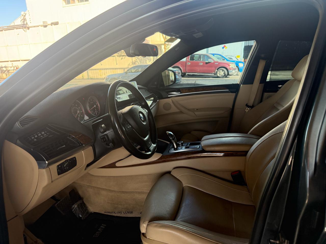 BMW X6 AWD 4dr 50i 2012