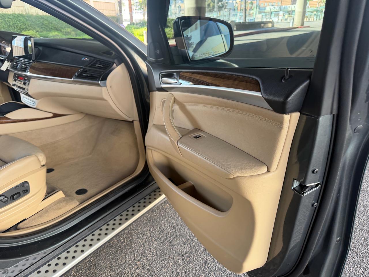 BMW X6 AWD 4dr 50i 2012