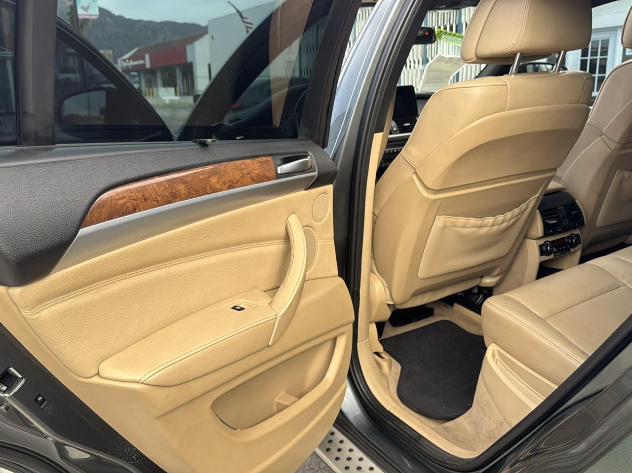 BMW X6 AWD 4dr 50i 2012