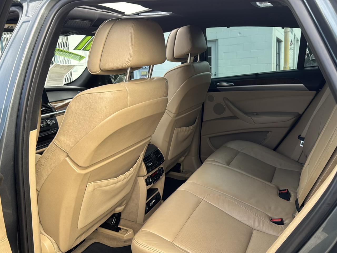 BMW X6 AWD 4dr 50i 2012