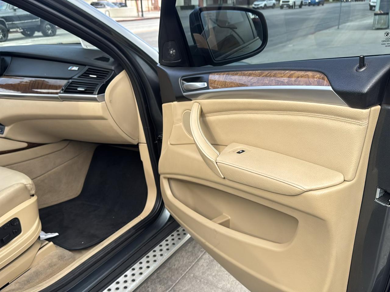 BMW X6 AWD 4dr 50i 2012