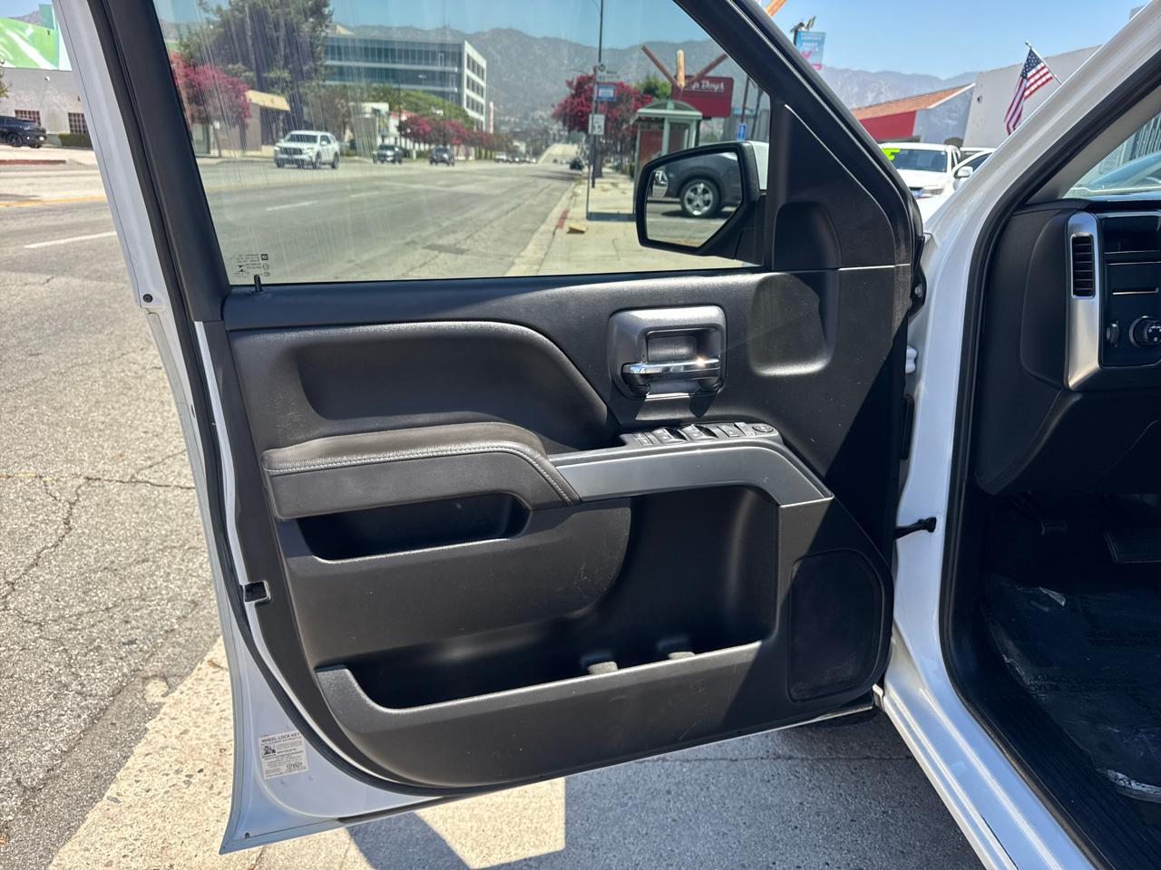Chevrolet Silverado 1500 2WD Double Cab 143.5" LT w/1LT 2018