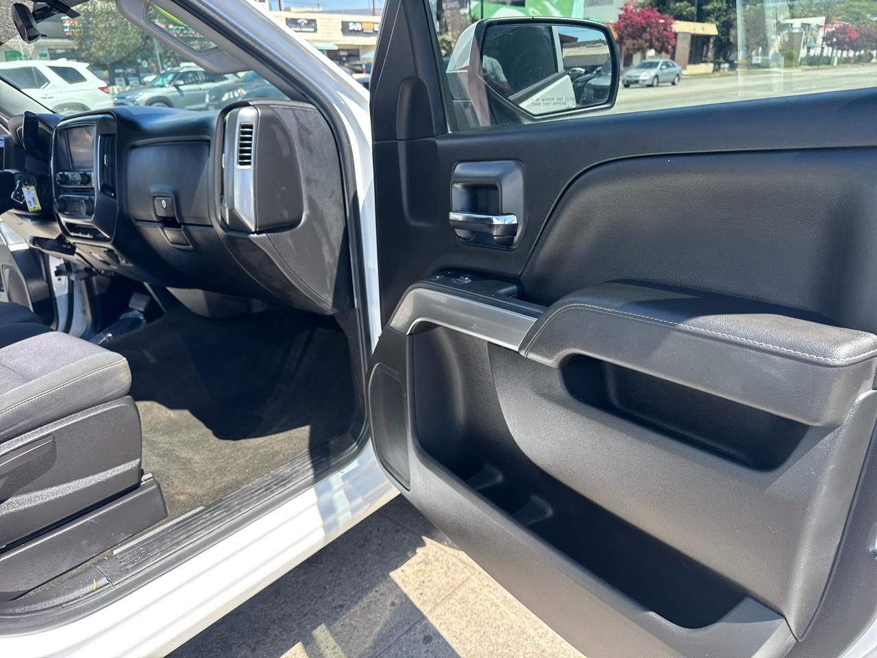 Chevrolet Silverado 1500 2WD Double Cab 143.5" LT w/1LT 2018