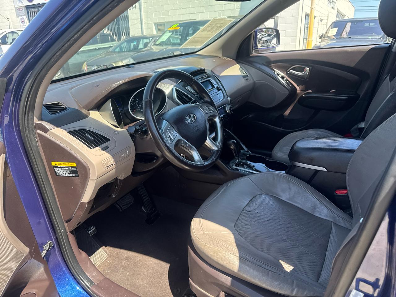 Hyundai Tucson FWD 4dr Auto Limited PZEV 2011